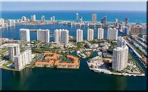 4000 Island Boulevard Aventura FL 33160