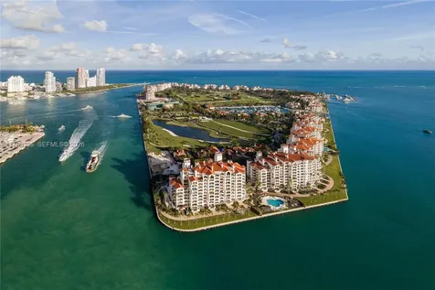 1006 Links Drive Miami Beach FL 33109