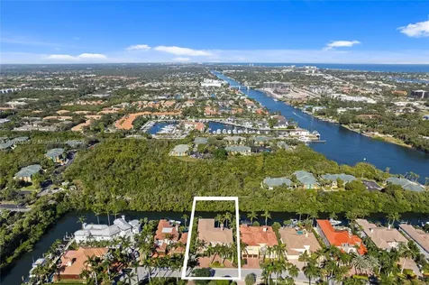 833 Harbour Isle Place North Palm Beach FL 33410