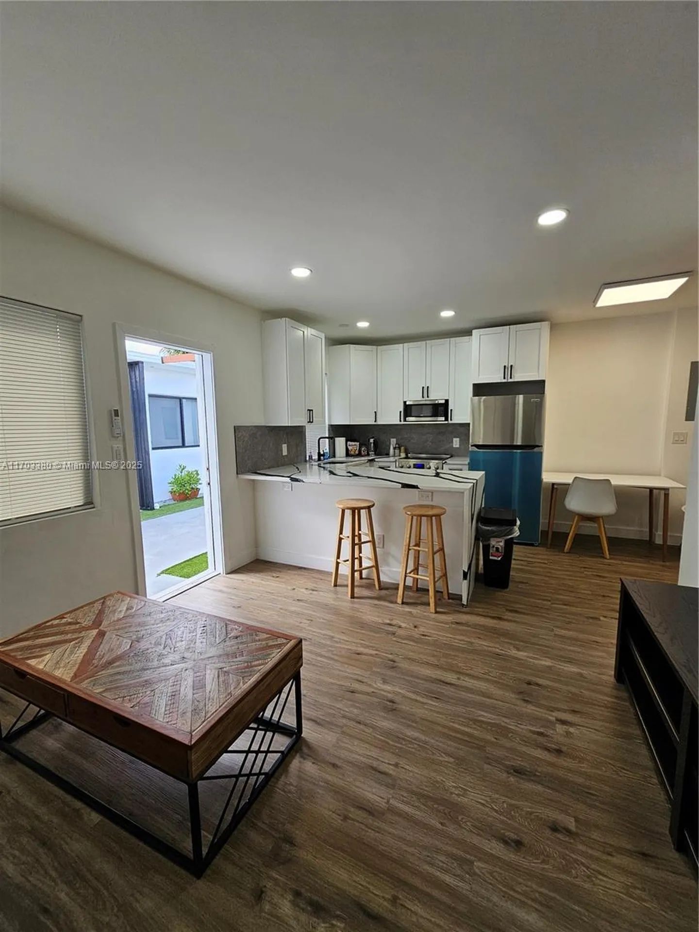 1946 Pierce Street Hollywood FL 33020