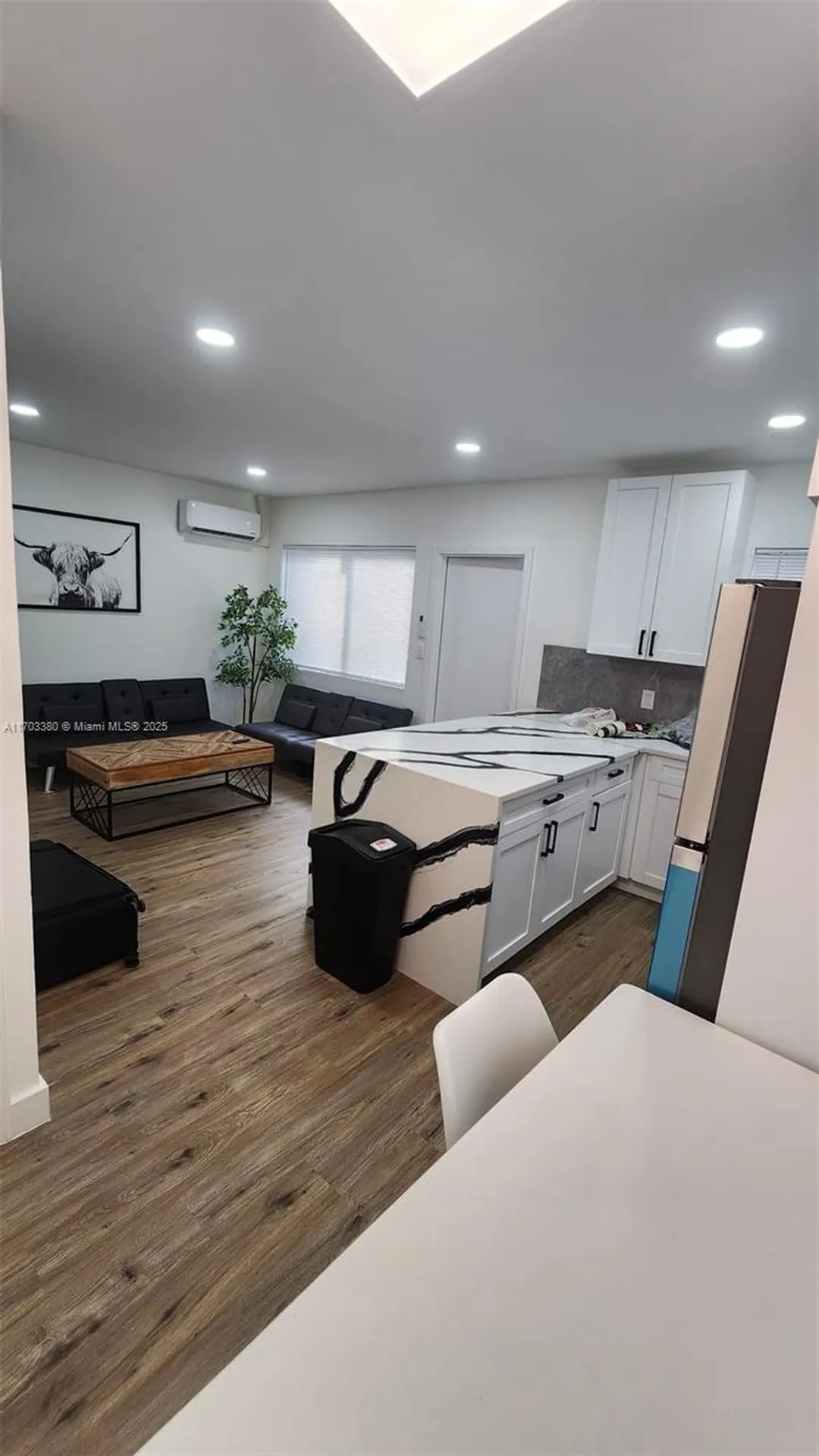 1946 Pierce Street Hollywood FL 33020