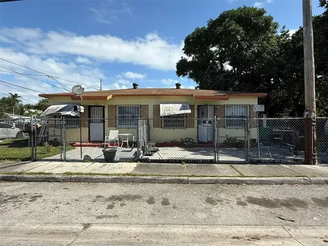 2523 NW 11th Avenue Miami FL 33127
