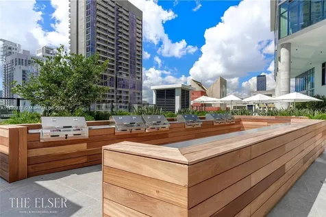 398 NE 5th Street Miami FL 33132