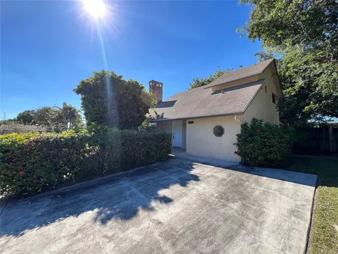 5651 NW 55th Lane Tamarac FL 33319