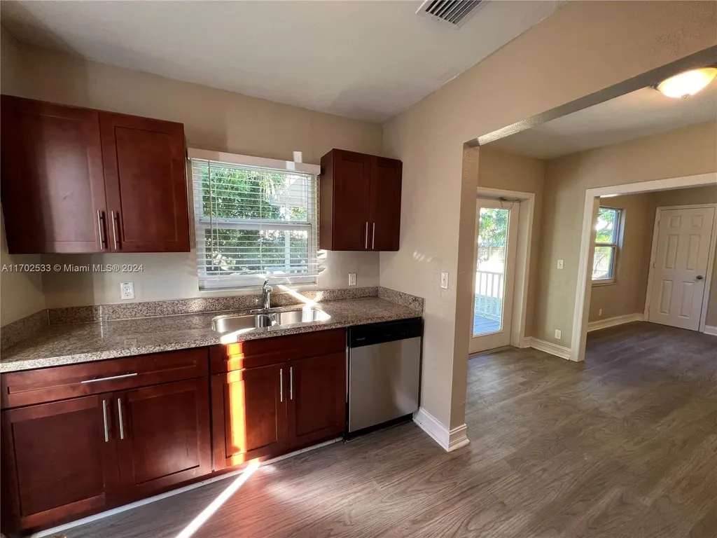 1401 SW 1 Street Fort Lauderdale FL 33315