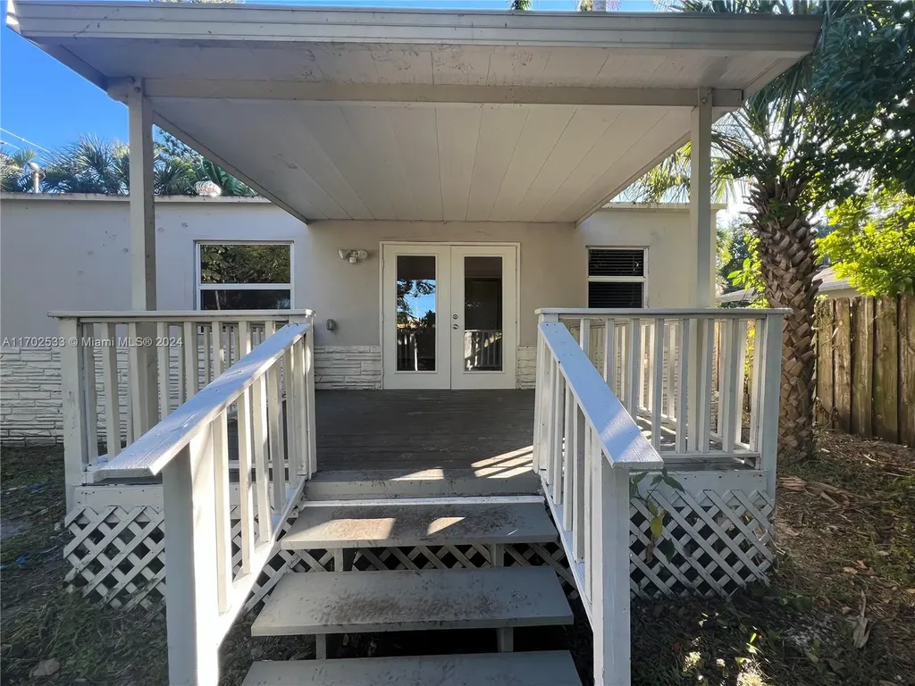 1401 SW 1 Street Fort Lauderdale FL 33315