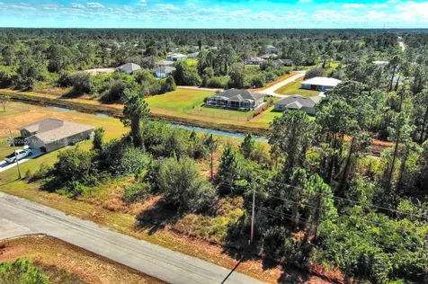 844 Carbon Street E Lehigh Acres FL 33974