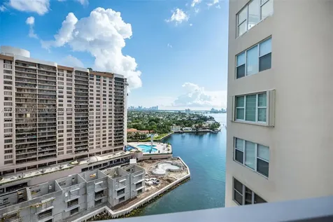 11111 Biscayne Boulevard Miami FL 33181
