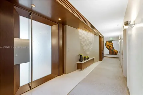 1425 Brickell Avenue Miami FL 33131