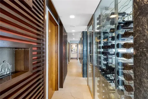 1425 Brickell Avenue Miami FL 33131