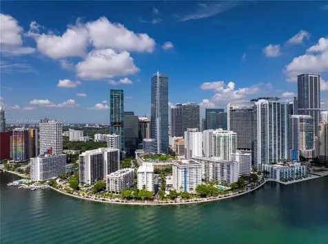 1425 Brickell Avenue Miami FL 33131