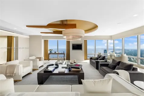 1425 Brickell Avenue Miami FL 33131
