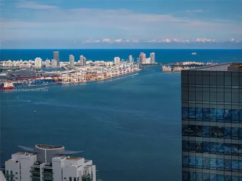 1425 Brickell Avenue Miami FL 33131