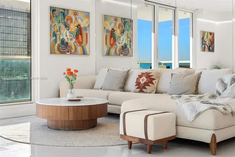 Miami Beach FL 33139