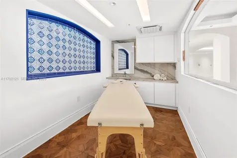 49 Palm Avenue Miami Beach FL 33139