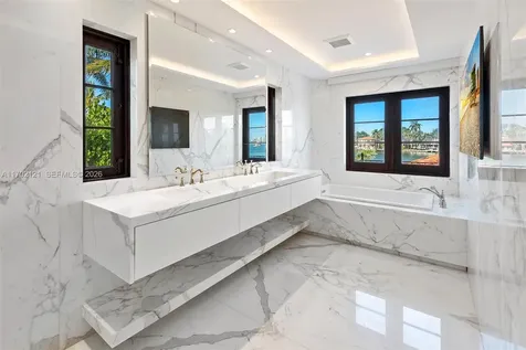 49 Palm Avenue Miami Beach FL 33139