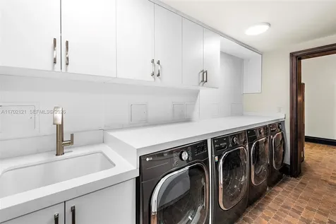 49 Palm Avenue Miami Beach FL 33139