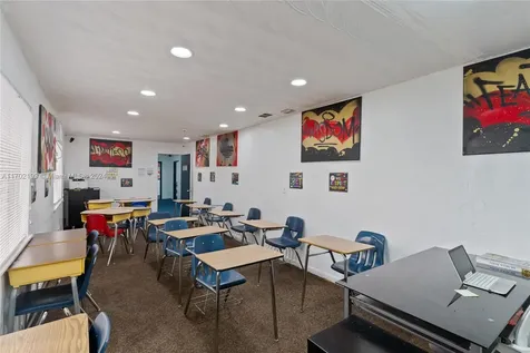 1800 NW 9th Avenue Fort Lauderdale FL 33311