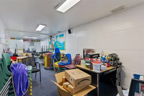 1800 NW 9th Avenue Fort Lauderdale FL 33311