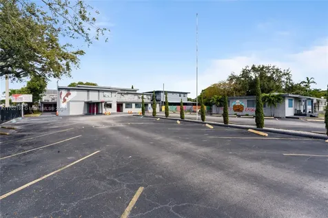 1800 NW 9th Avenue Fort Lauderdale FL 33311