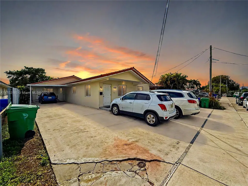 3056 SW 17th Street Miami FL 33145