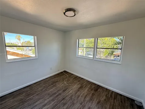 236 SW 10 Avenue Miami FL 33130