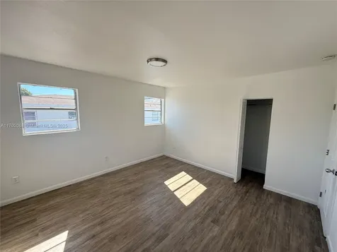 236 SW 10 Avenue Miami FL 33130