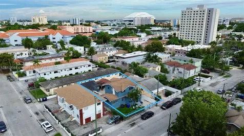 236 SW 10 Avenue Miami FL 33130