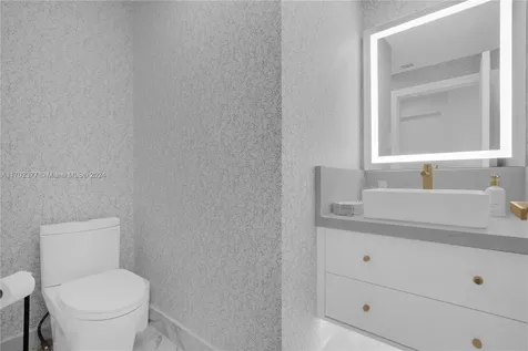 10101 Collins Avenue Bal Harbour FL 33154