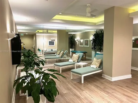 10101 Collins Avenue Bal Harbour FL 33154