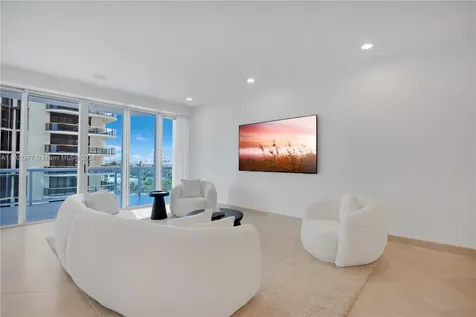 10101 Collins Avenue Bal Harbour FL 33154