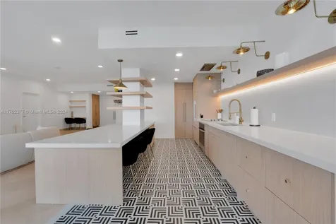 10101 Collins Avenue Bal Harbour FL 33154