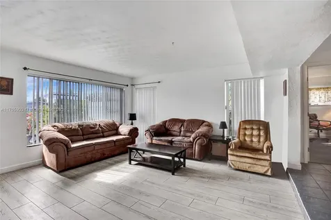 6309 Dewey Street Hollywood FL 33023