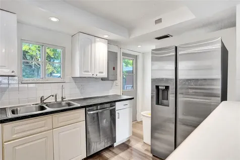 6309 Dewey Street Hollywood FL 33023