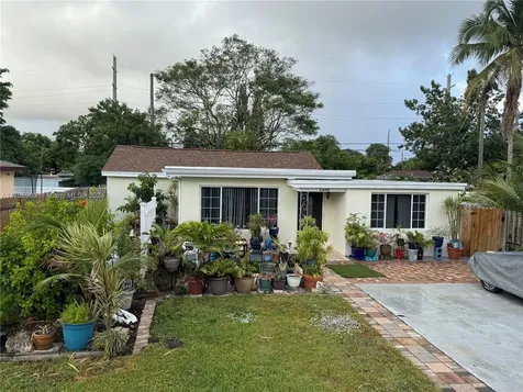 6309 Dewey Street Hollywood FL 33023