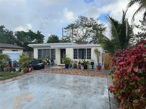 6309 Dewey Street Hollywood FL 33023