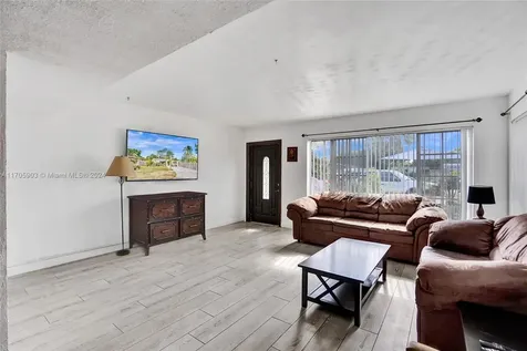 6309 Dewey Street Hollywood FL 33023