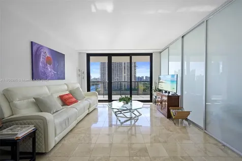 19667 Turnberry Way Aventura FL 33180