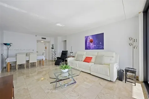 19667 Turnberry Way Aventura FL 33180
