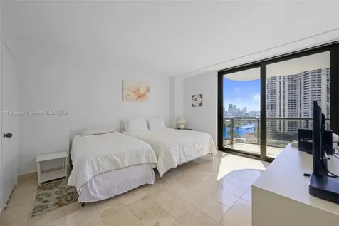 19667 Turnberry Way Aventura FL 33180