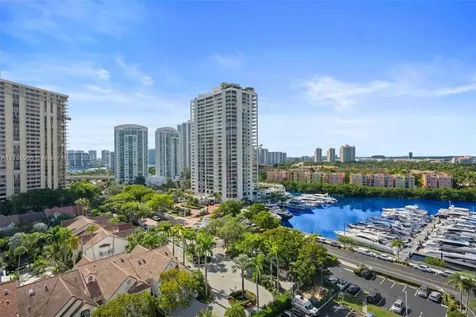 19667 Turnberry Way Aventura FL 33180