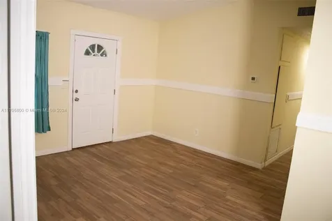 309 Ronnie Circle Orlando FL 32811