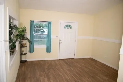 309 Ronnie Circle Orlando FL 32811