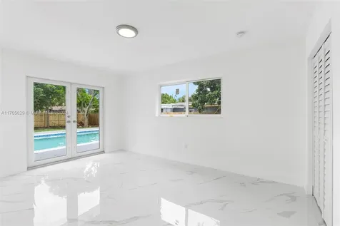 17600 NE 4th Avenue North Miami Beach FL 33162