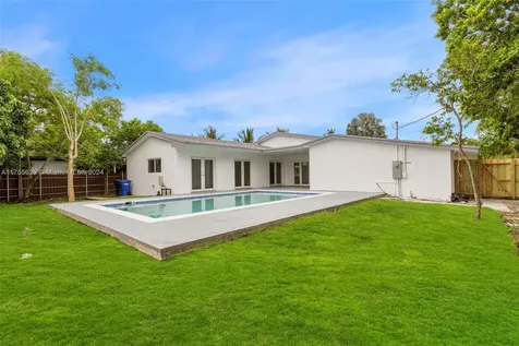 17600 NE 4th Avenue North Miami Beach FL 33162