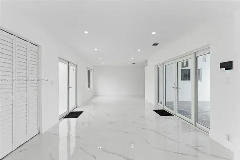 17600 NE 4th Avenue North Miami Beach FL 33162