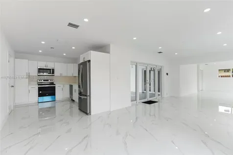 17600 NE 4th Avenue North Miami Beach FL 33162
