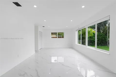 17600 NE 4th Avenue North Miami Beach FL 33162