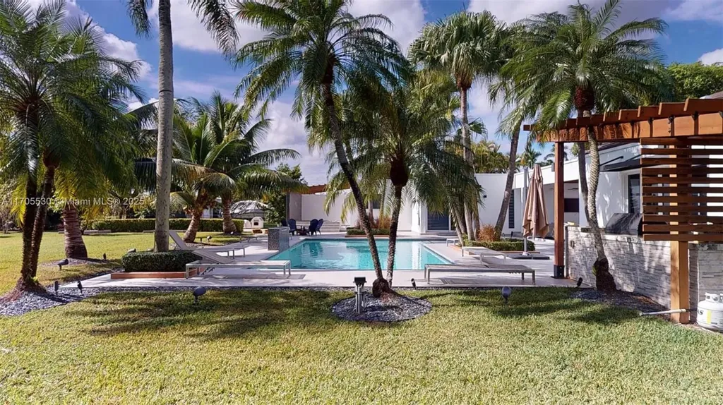 10420 SW 64th Street Miami FL 33173