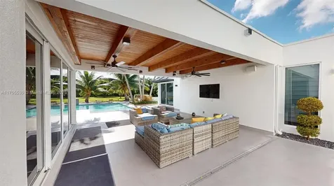 10420 SW 64th Street Miami FL 33173
